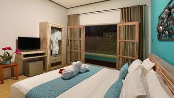 1 bedroom, minibar, in-room safe, desk