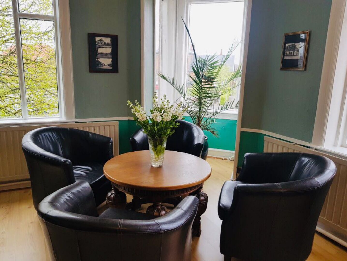 20-inch flat-screen tv with cable channels, tv