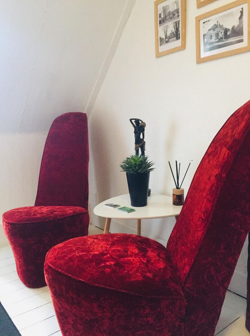 20-inch flat-screen tv with cable channels, tv