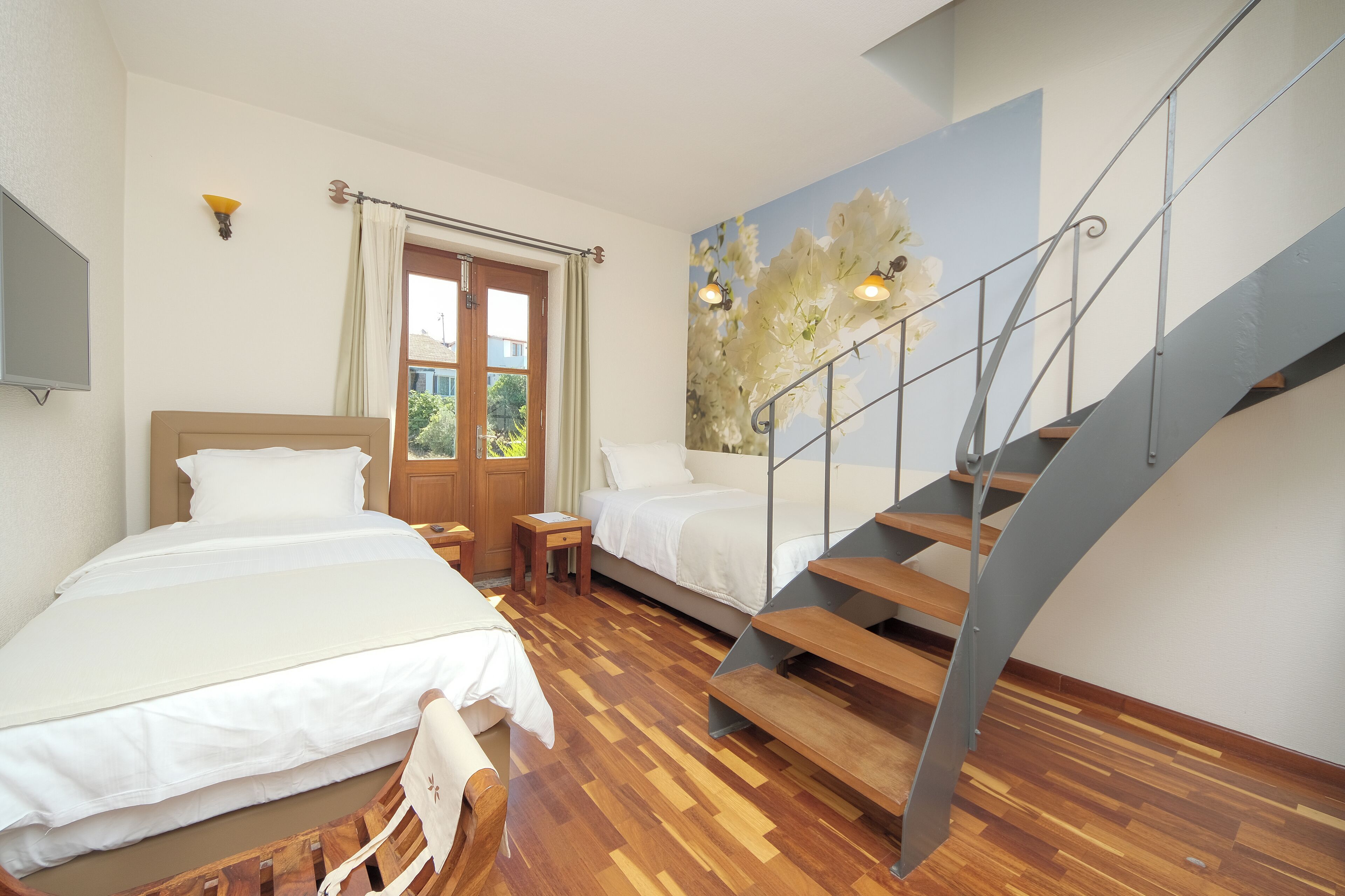 family quadruple room, 2 bedrooms, balcony | 1 bedroom, minibar, in-room safe, desk