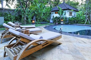 Outdoor pool - Villa Asih Legian (Legian)
