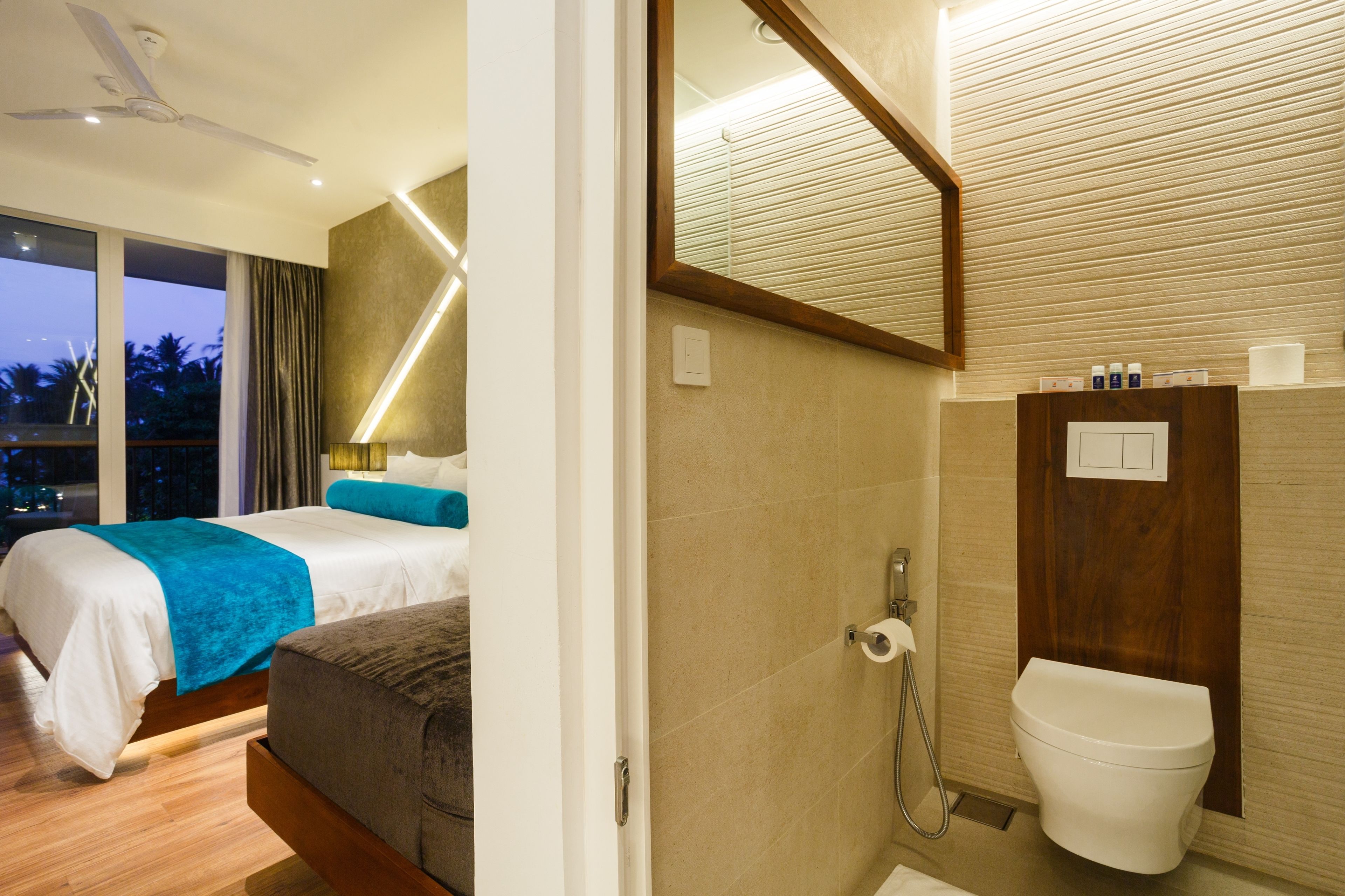 coastal deluxe balcony king | bathroom | shower, rainfall showerhead, free toiletries, hair dryer