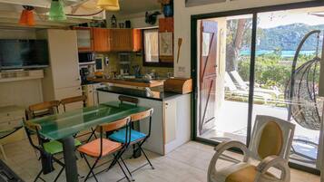 Villa, 2 Bedrooms (Dimitrio Plus) | Living room | TV