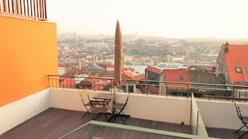 Estúdio, vista para o rio | Terraço/pátio