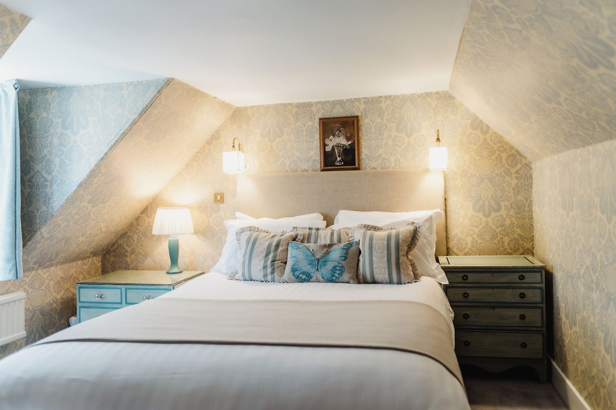 Chambre, 1 lit double (Small with Shower)