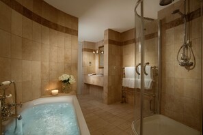 Suite | Bathroom | Designer toiletries, hair dryer, bathrobes, towels - Thackray House (Callander)