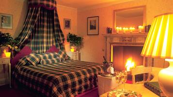 Superior Room | Egyptian cotton sheets, premium bedding, in-room safe