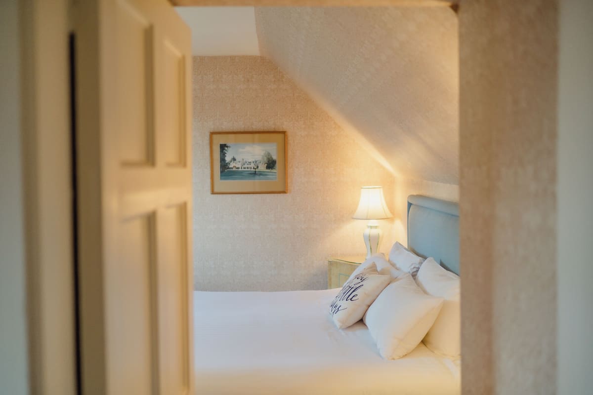Suite | Lakens van Egyptisch katoen, luxe beddengoed, een kluis op de kamer