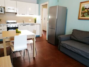 Comfort Apartment, 2 Bedrooms, Patio, Ground Floor | Living area