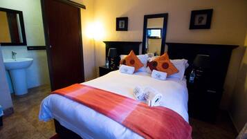 In-room safe, desk, blackout drapes, WiFi (free)