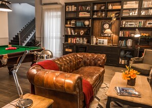 Lobby sitting area - De Rohan B&B (Zebbug)