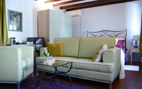 Royal Double Room, Garden Area