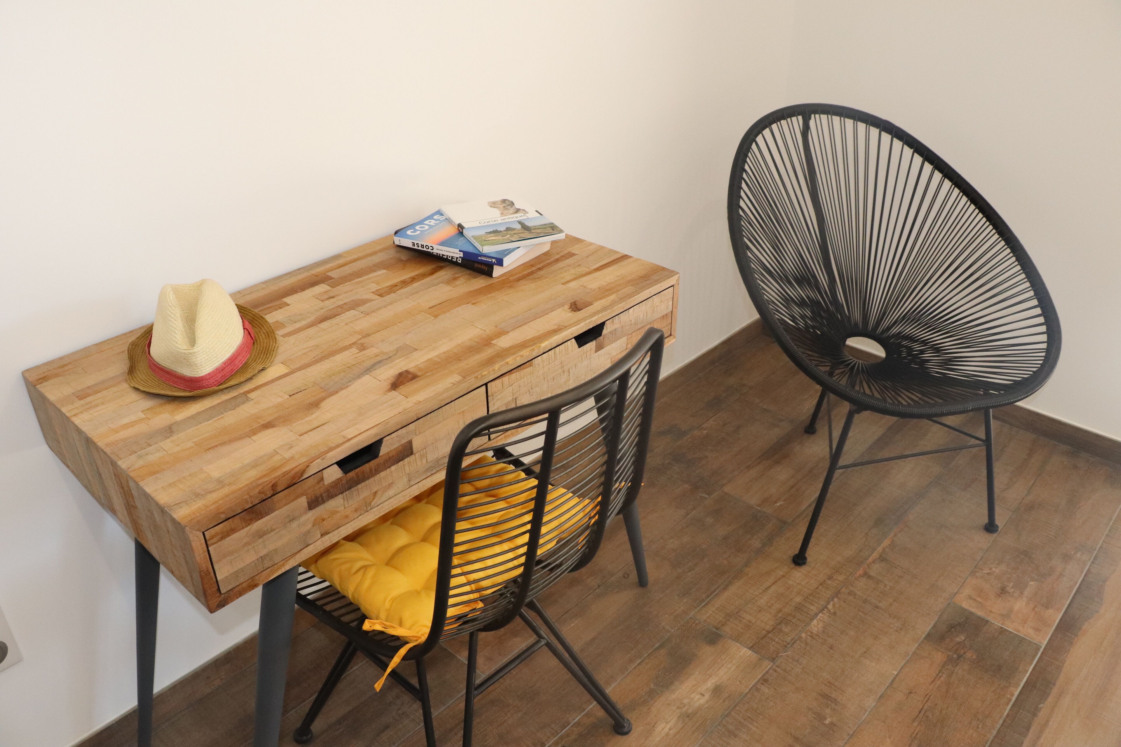 superior double room | 3 bedrooms, desk, soundproofing, iron/ironing board