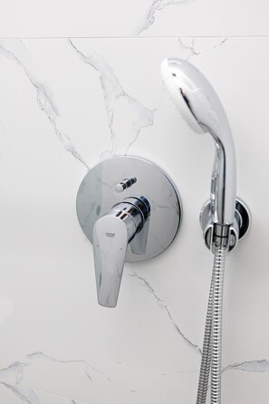 Comfort Studio, 1 Bedroom, Sea View | Bathroom