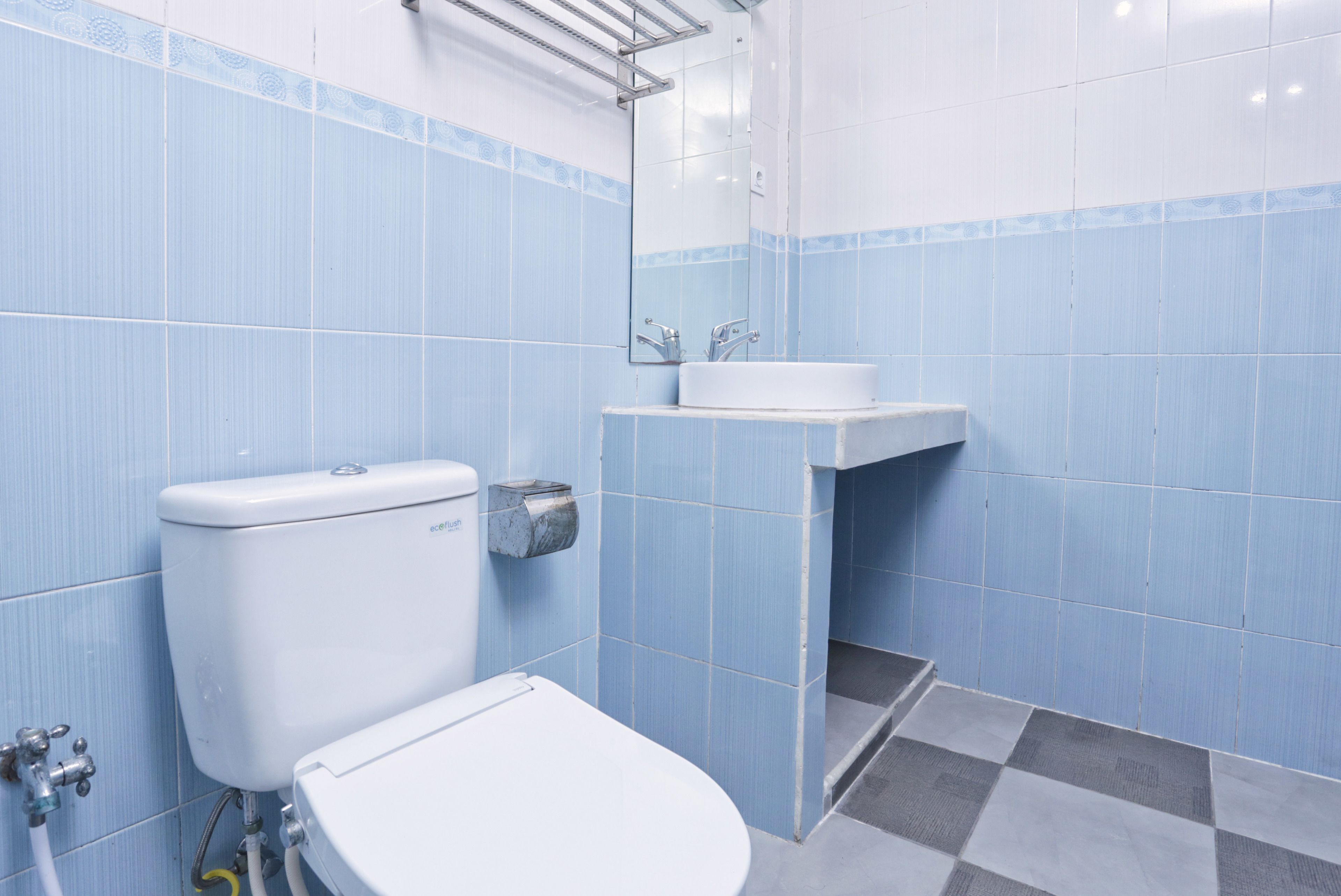 Foto - RedDoorz at Benesari 2 Legian