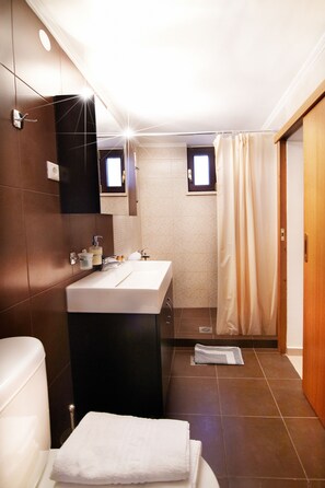 Bathroom - Villa Zourva (Platanias)