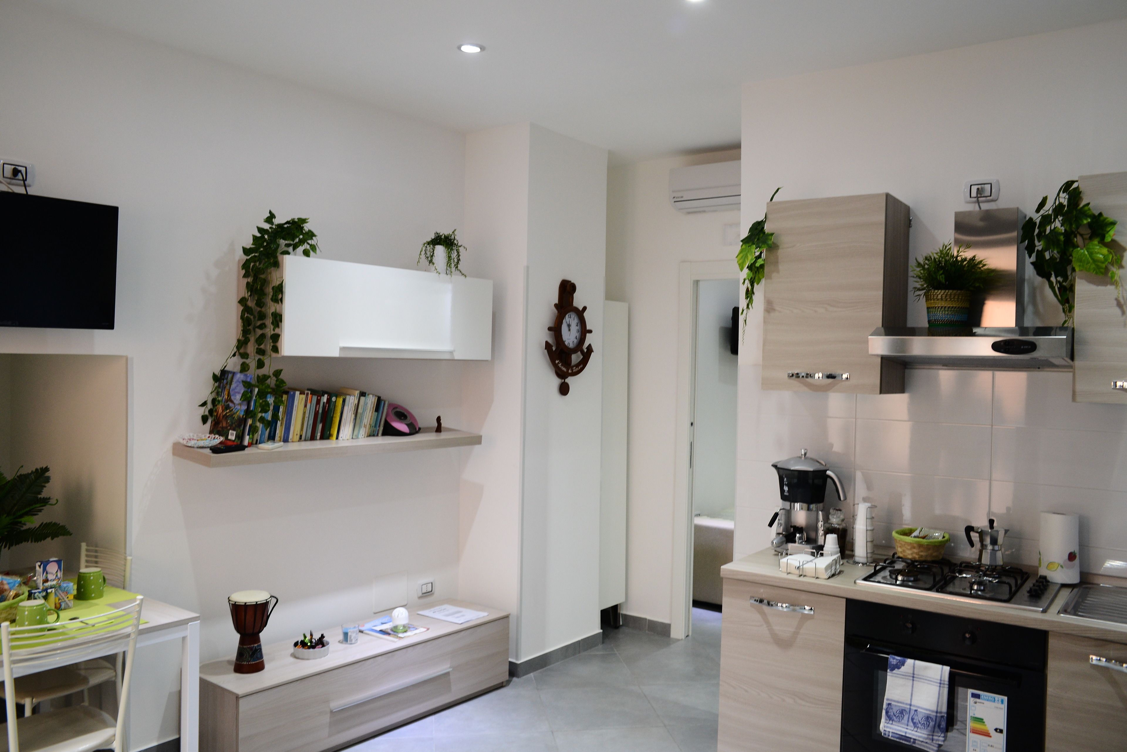 Apartment, 1 Bedroom | Living room | Flat-screen TV, DVD player