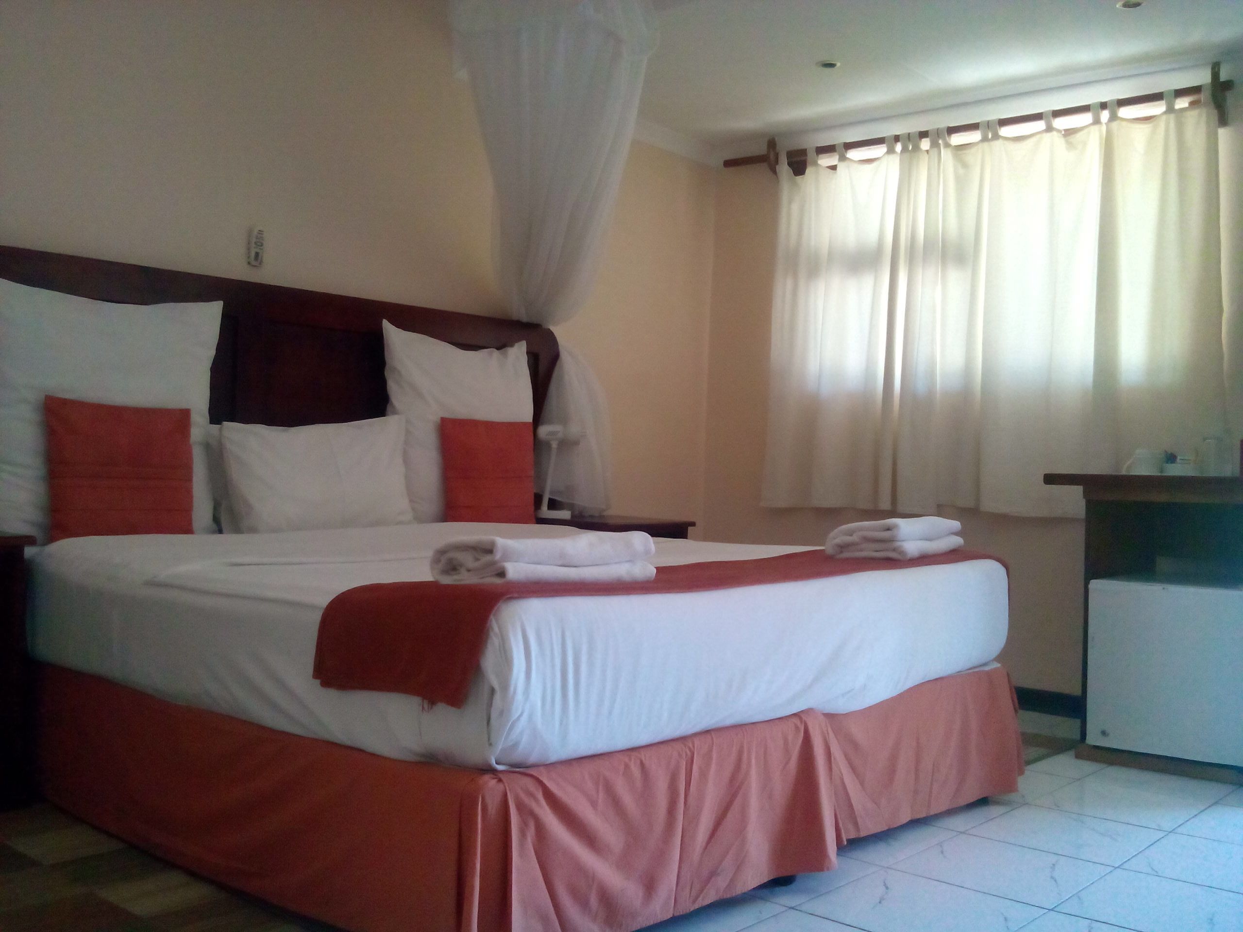 Alpehytte | Safe på rommet, skrivebord og wi-fi (inkludert)