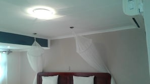 Family Chalet | Zimmersafe, Schreibtisch, kostenloses WLAN