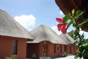 Front of property - Kessa's Chalets (Maun)
