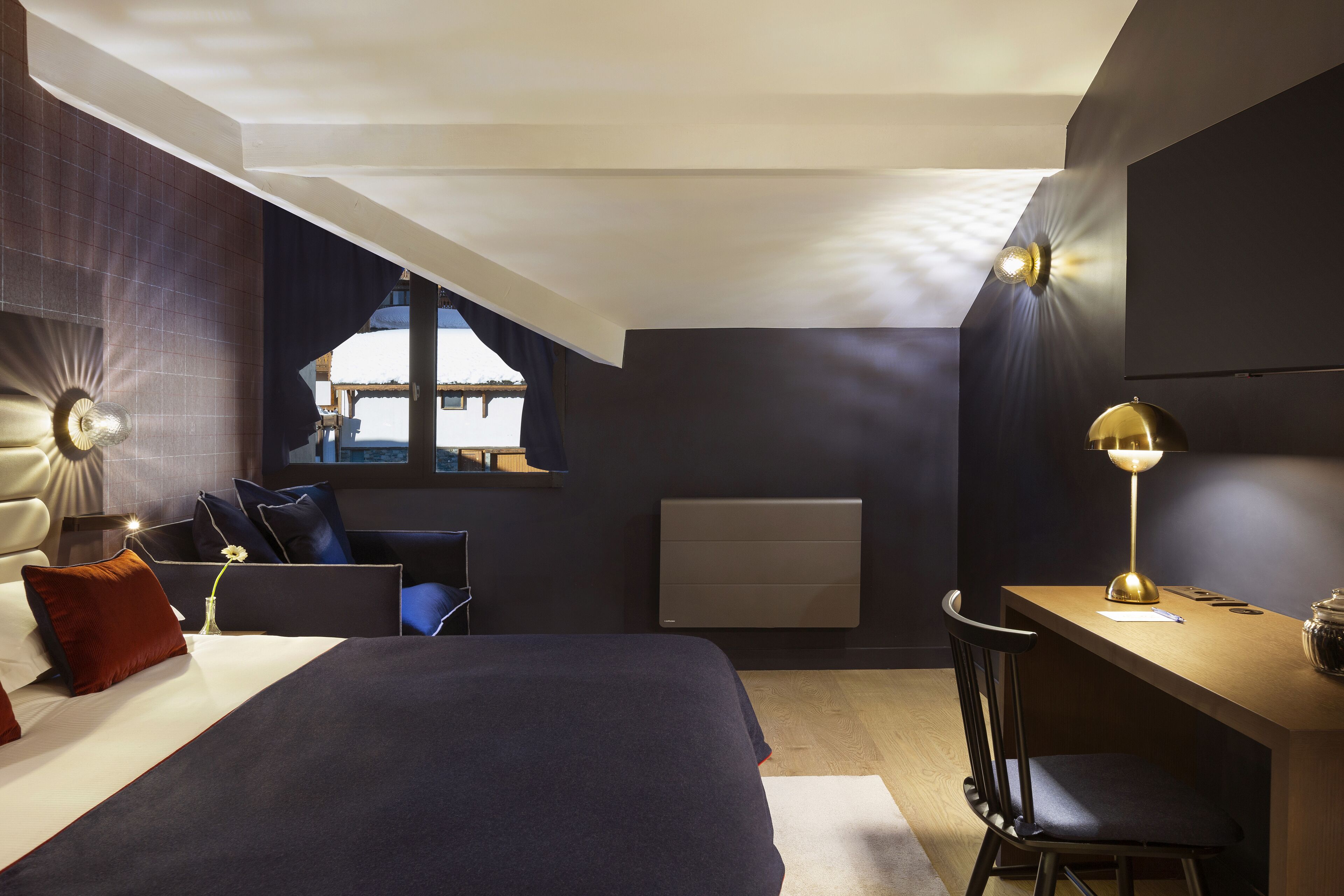 1 bedroom, in-room safe, desk, bed sheets