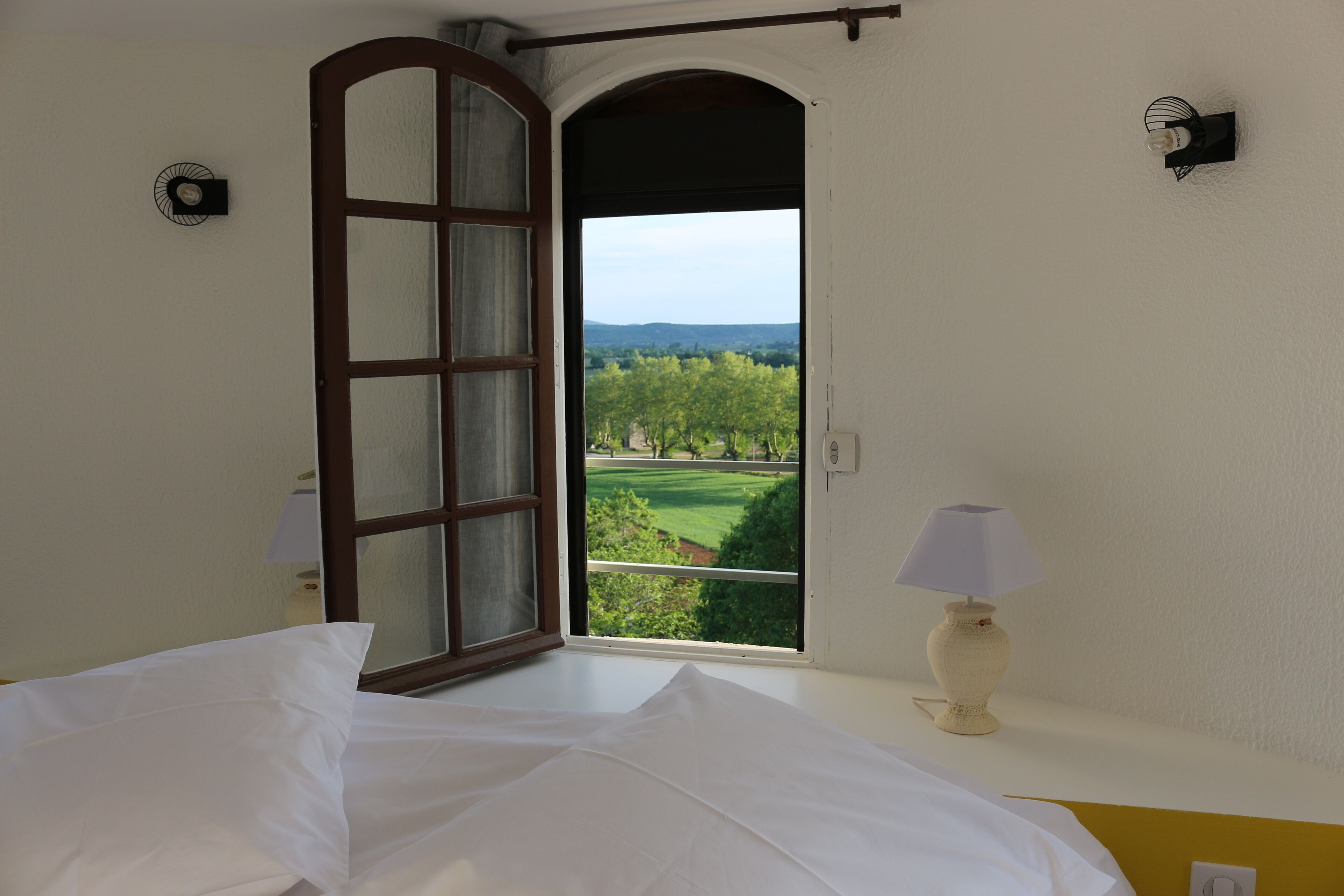 elite room, 1 queen bed, valley view | 1 bedroom, premium bedding, individually decorated