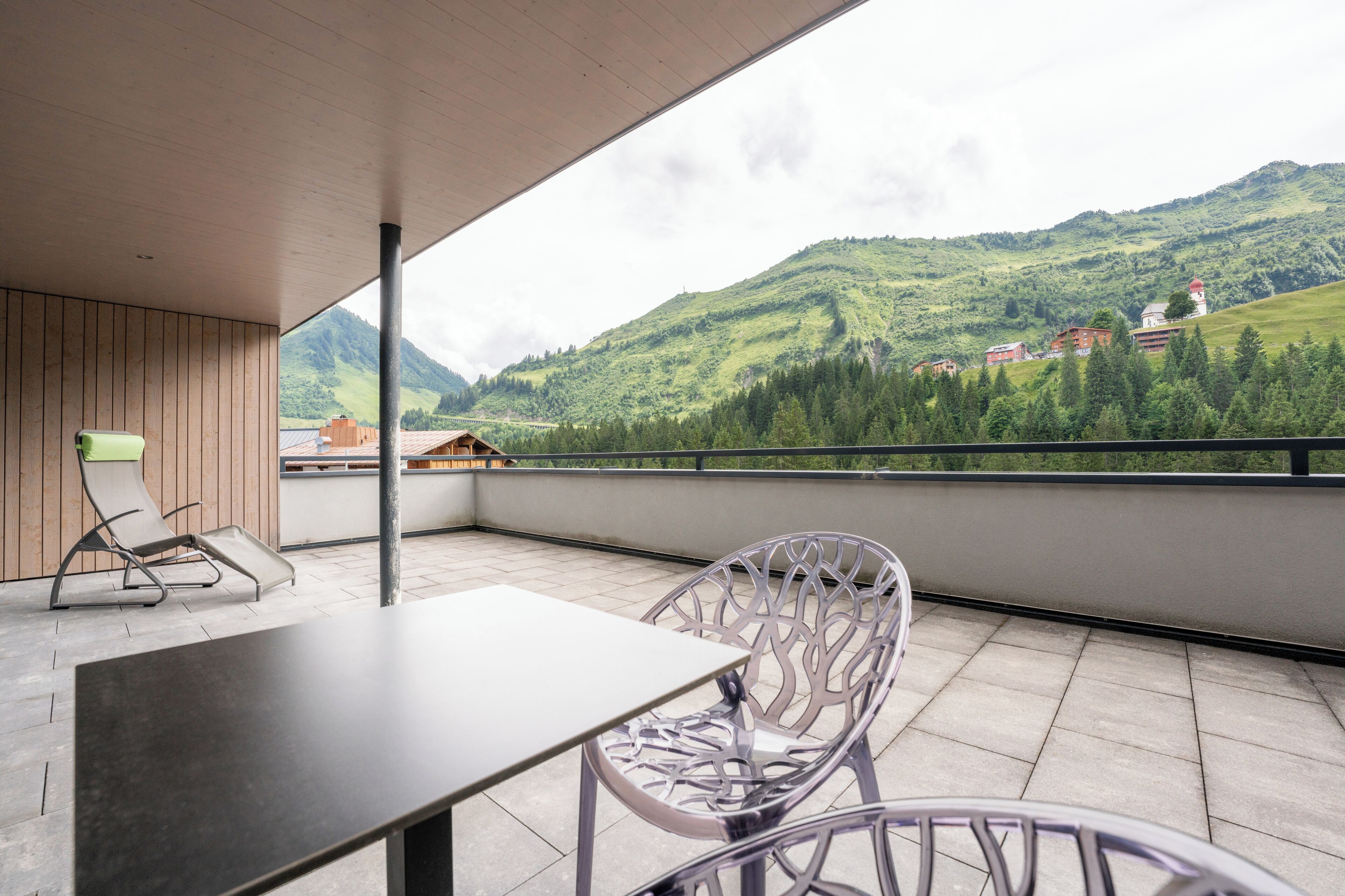 exclusive apartment, 2 bedrooms, terrace, mountain view | view from room