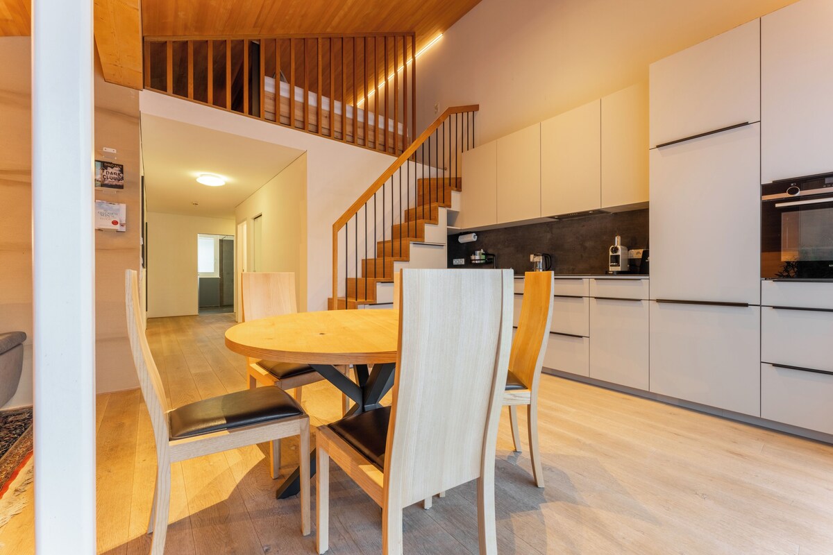 Superior Duplex, Mountain View | In-room dining