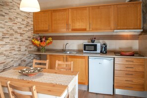 Tempat makan keluarga