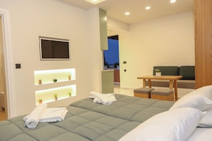Superior Studio With Terrace & Sea View | Soundproofing, free WiFi, bed sheets - Heaven Apartments (Chania)