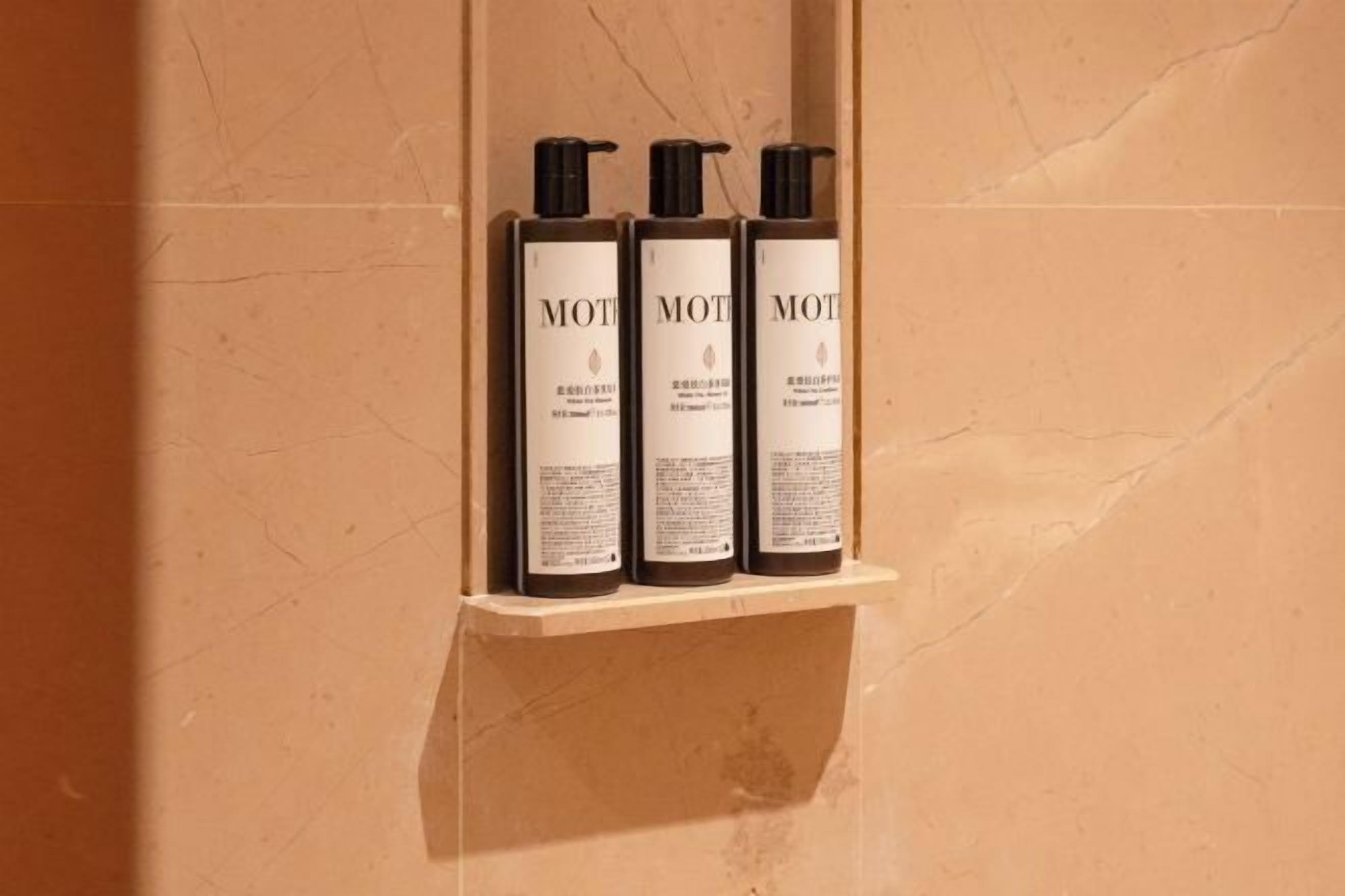 Bathroom amenities