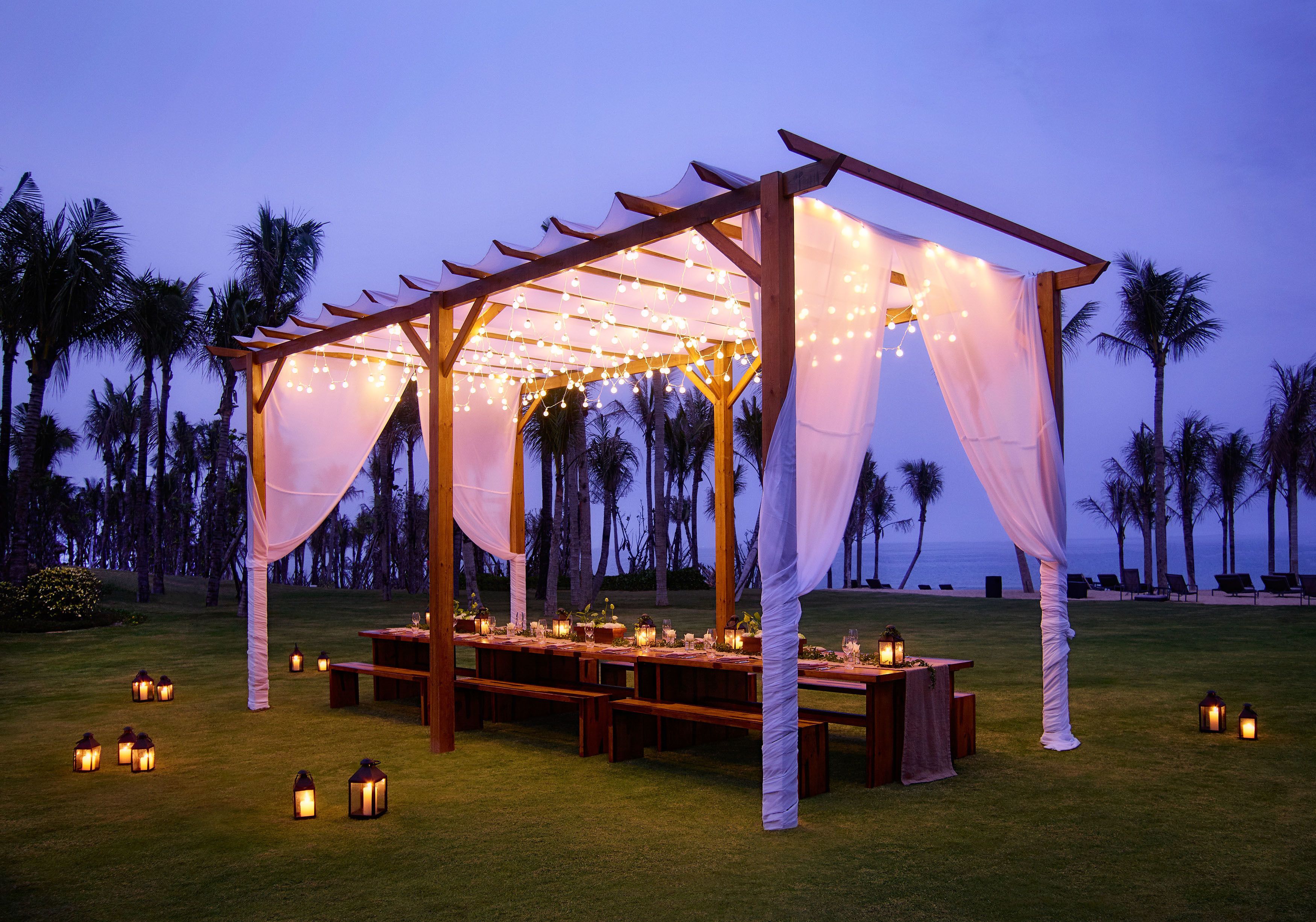 outdoor banquet area