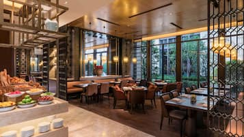 2 Restaurants; Frühstück, Mittagessen und Abendessen werden serviert