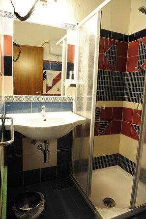 Shower, free toiletries, hair dryer, bidet - Sa Mola (Bonarcado)