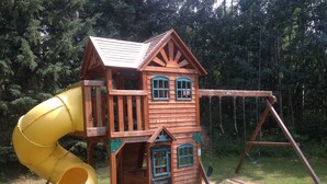 Children's play area - outdoor