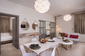 Grand appartement, 2 slaapkamers, 2 badkamers | Kameruitzicht
