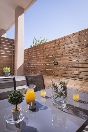 Family Studio | Terrace/patio