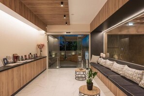 Reception - Sea & City Apartments (Chania)