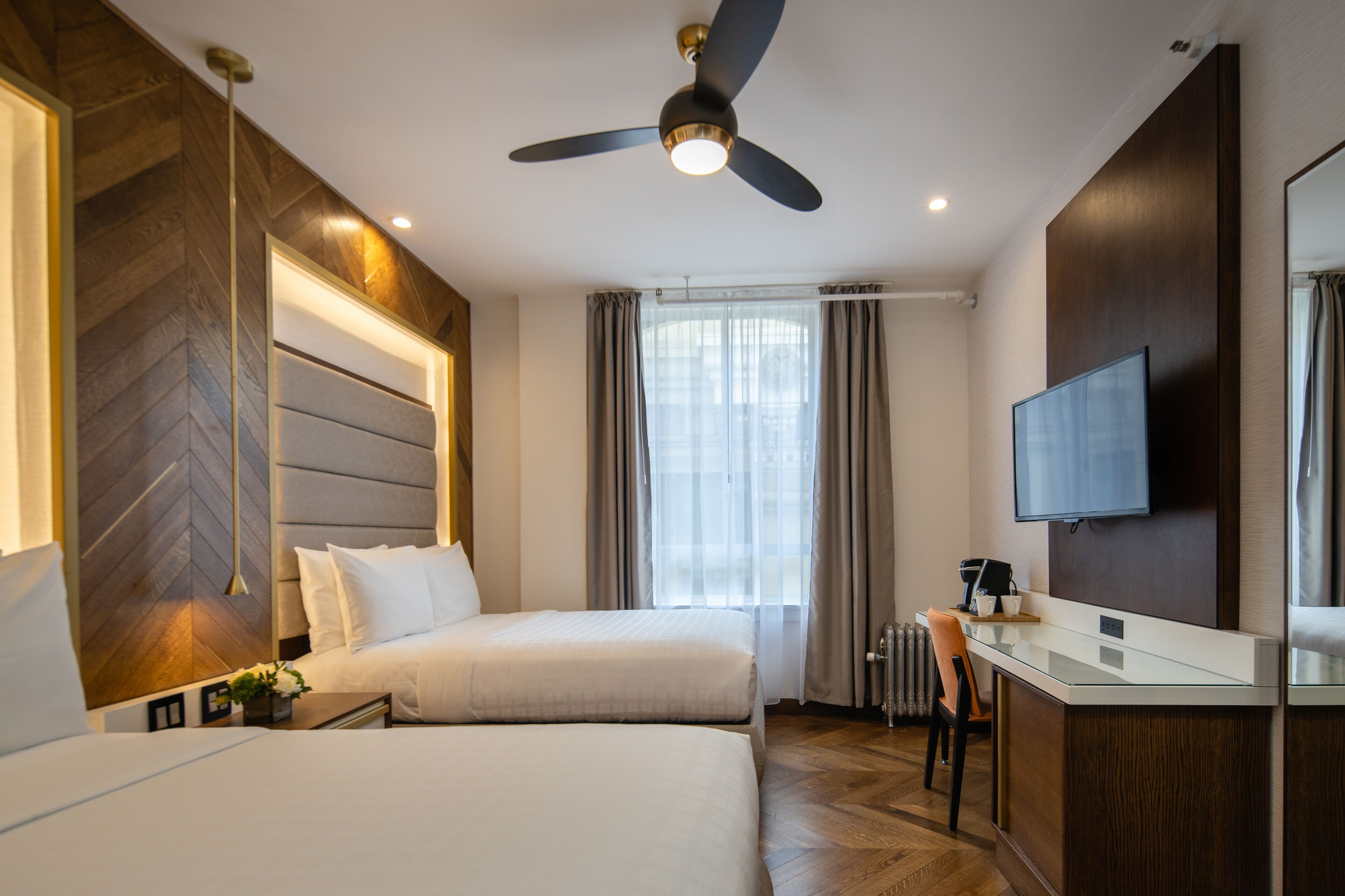 hypo-allergenic bedding, in-room safe, desk, blackout curtains