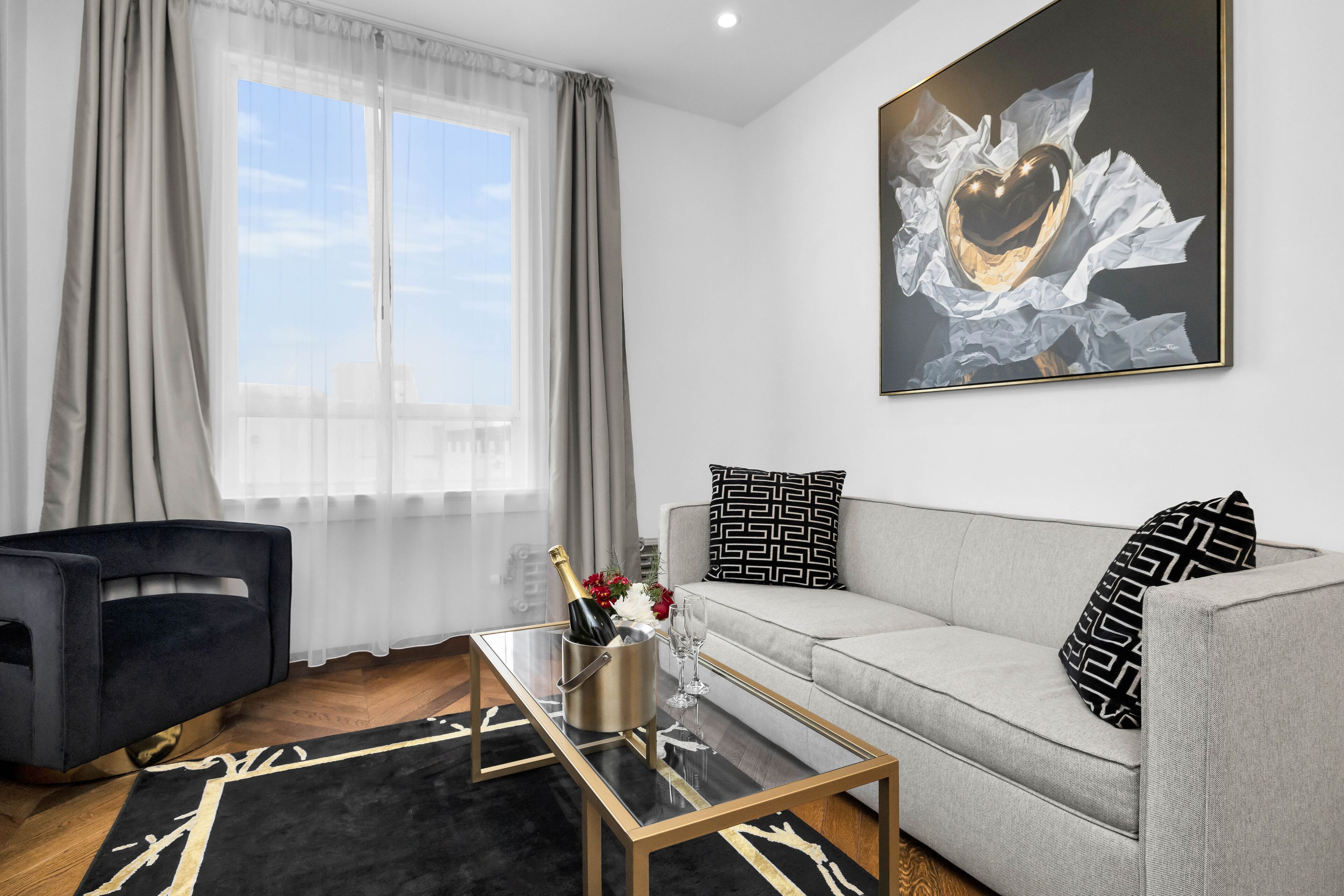 suite, 1 king bed with sofa bed | hypo-allergenic bedding, in-room safe, desk, blackout curtains