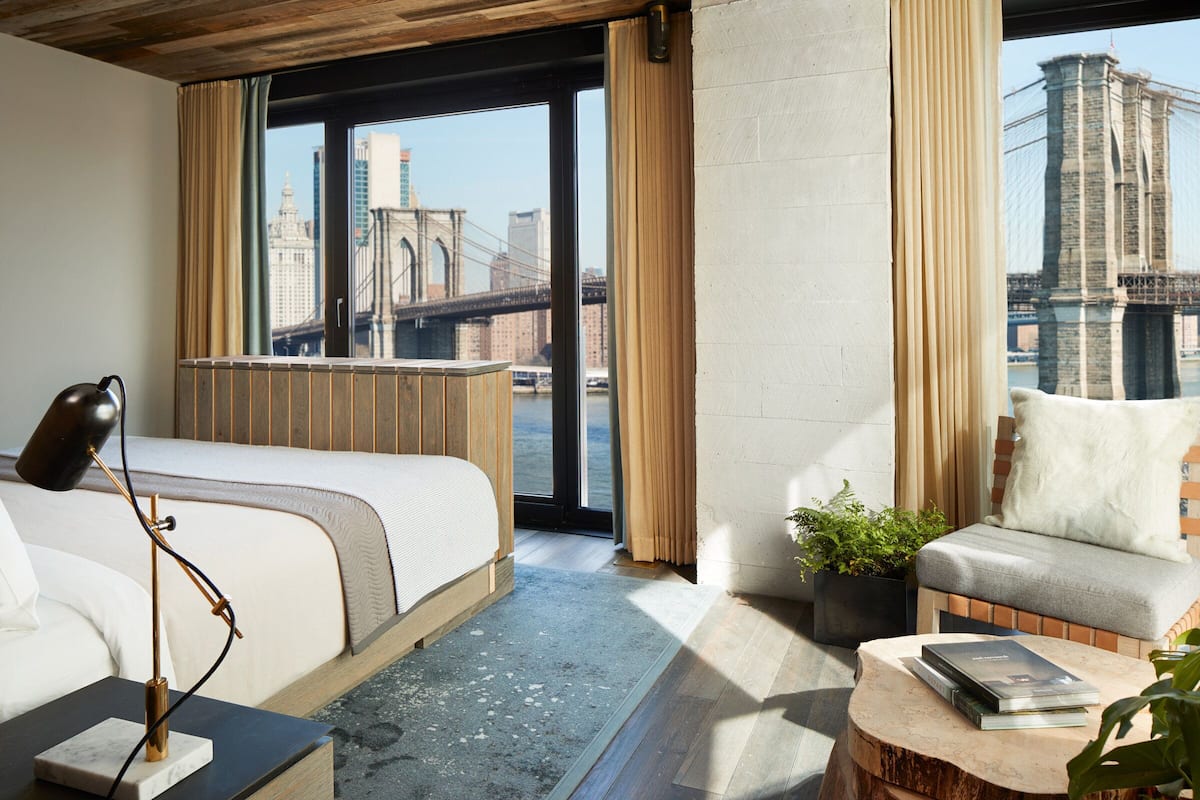 studio suite (brooklyn bridge) | premium bedding, minibar, in-room safe, individually decorated