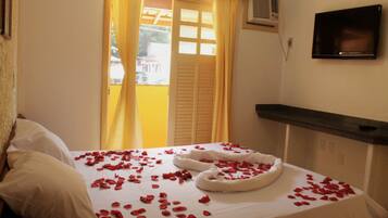 Standard Double Room | Minibar, free WiFi, bed sheets
