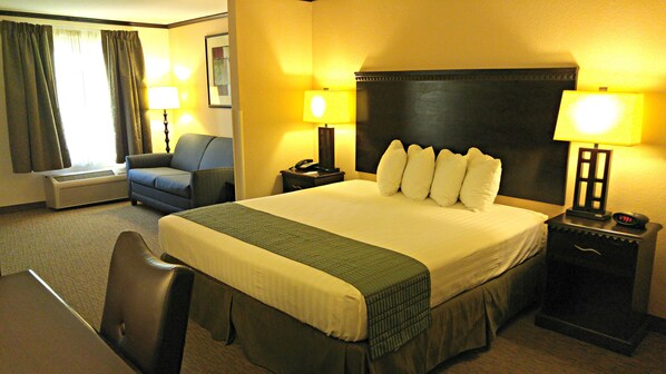 Deluxe Room, 1 King Bed with Sofa bed | Desk, iron/ironing board, free WiFi, bed sheets