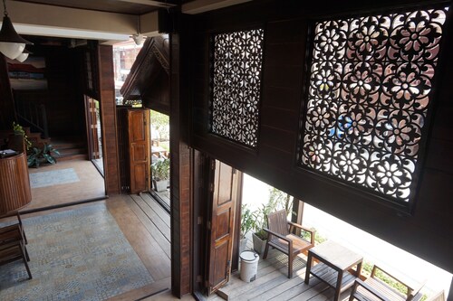 Wongsaisiri Srichiangkhan Hotel