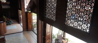 Wongsaisiri Srichiangkhan Hotel