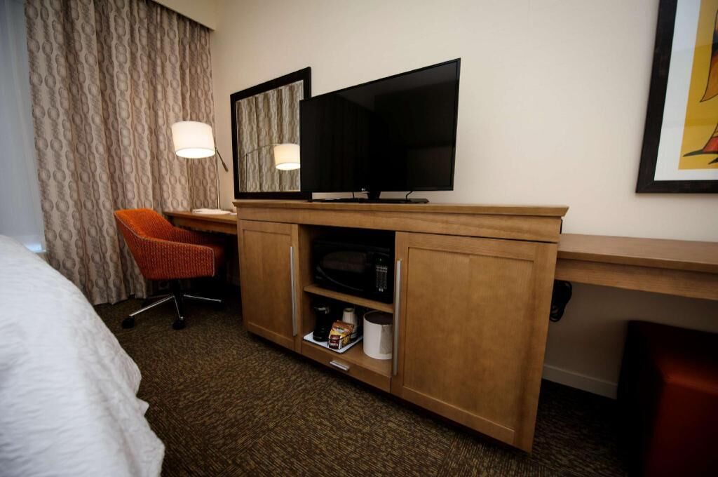 In-room safe, free WiFi, bed sheets