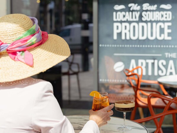 Bar (on property) - ibis Cambridge Central Station (Cambridge)