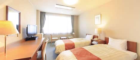 Standard-Zweibettzimmer, Raucher | Schreibtisch, Verdunkelungsvorhänge, kostenloses WLAN