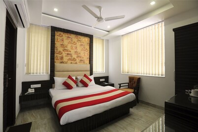 Optimum Baba Residency