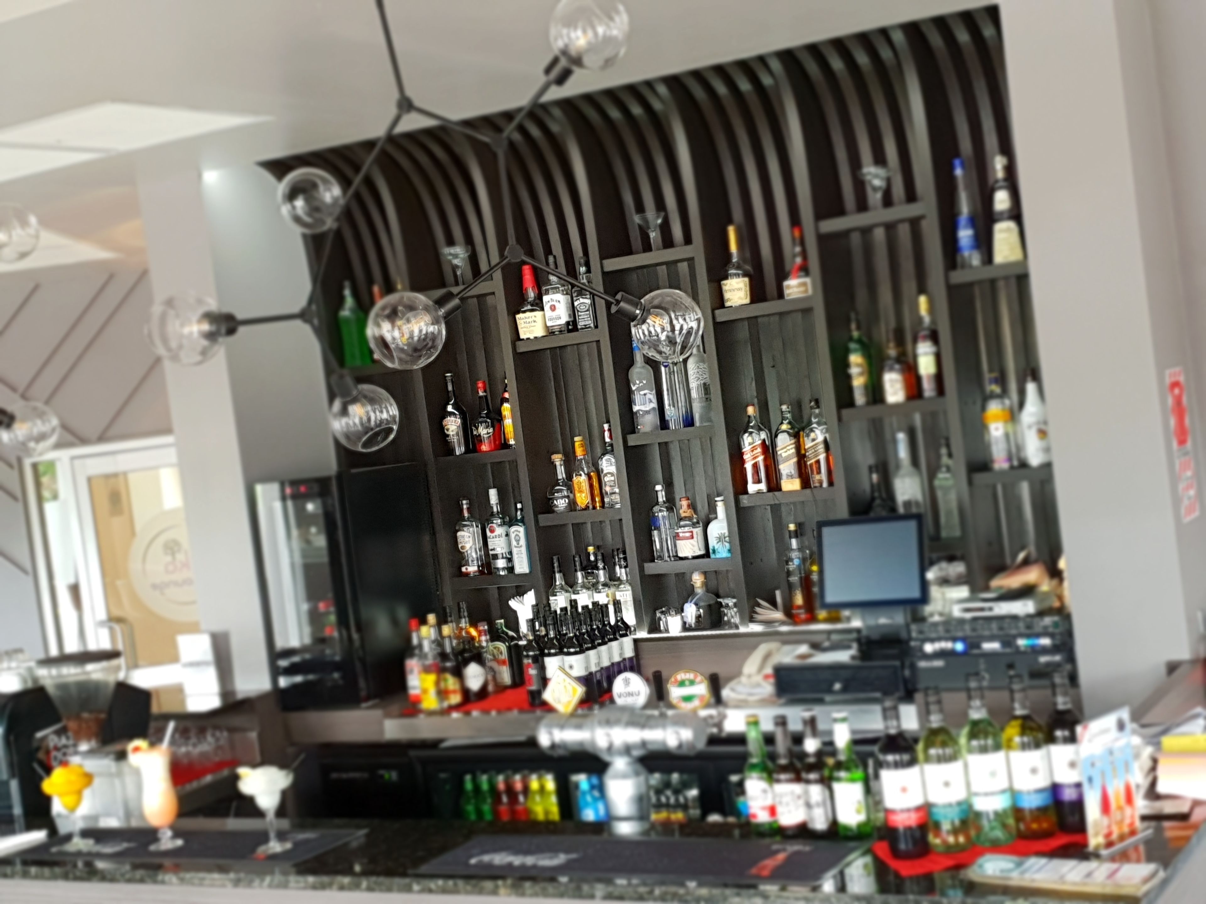 2 bares/lounges, bar ao lado da piscina